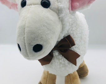 Peluche fatto a mano a forma di pecora: morbido tessuto di pelliccia riccia, regalo di animali da fattoria