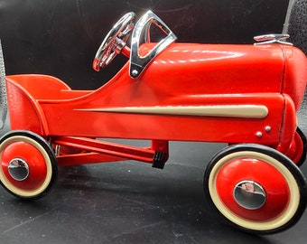 Sleek, 1940's, Style, Gendron, Red Hot, Roadster, Hallmark, Kiddie Car, Classics, Mancave, Gift, For, Him, Dad, Die-Cast, Collectible, Toy