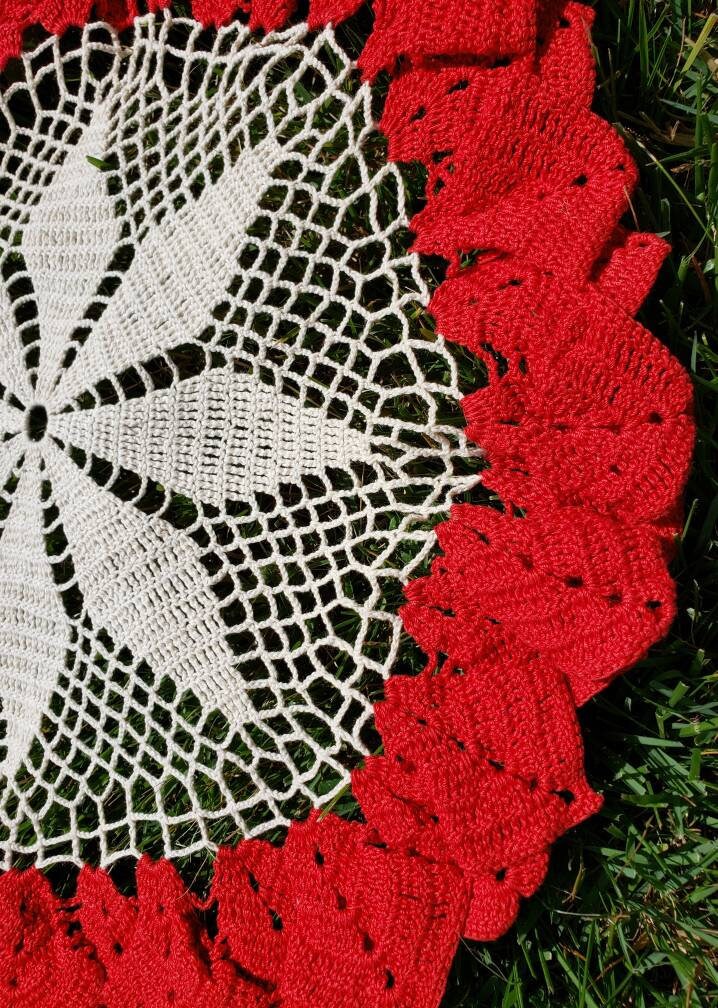Set of Doilies Red & White Handmade Doilies Lace Doilies Etsy