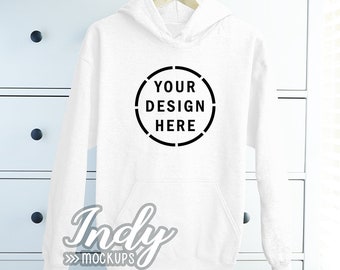 Download Hooded sweatshirt mock up, white hoodie mockup, hanging ...