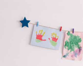 Teal Star Kids Art Display: Wall Hanging with Colorful Clothespins