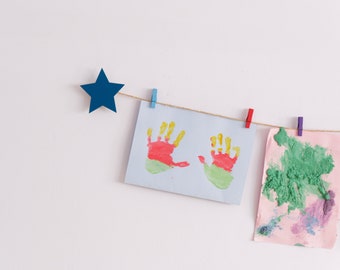 Kids art display with teal stars and colourful or natural clothespegs, Easy fit children's art work hanger