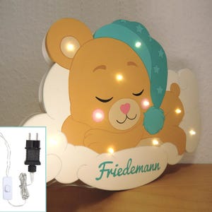Schlummerlicht Teddy "schlafender Teddybär auf Wolke" aus Holz - LED Wandlampe - Handarbeit - Personalisierbar - mit Stecker und Schalter