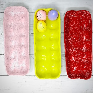 Egg Holder (Holds 12 Small Eggs)