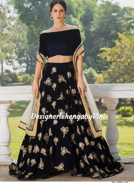 Lovely & Attractive Crop Top Dresses Designs Collection 2022 | Indian  fashion, Trendy outfits indian, Indian dresses