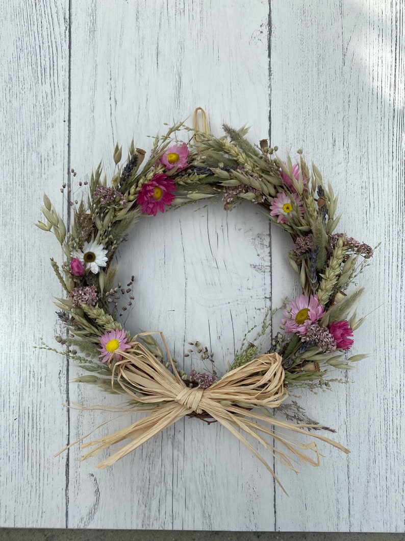 Petite Festival Dried Flower Wreath, Dried Flowers, Natural, Meadow Flowers. image 3