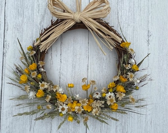 Petite Buttercups & Daisies Dried Flower Wreath, Natural, Wild Flowers.