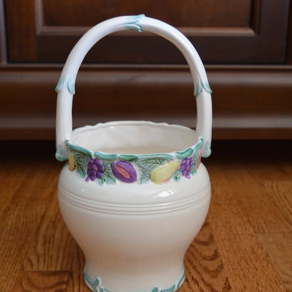 Sale!!  1988 The Haldon Group Ceramic Fruit Basket with Handle, made in Japan, Planter/Easter Basket/Vase/Utensil Holder