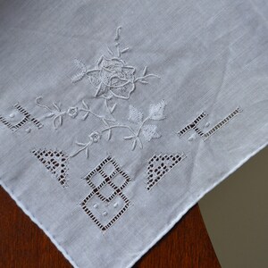 1950s Embroidered Cotton Handkerchief: Vintage Floral Hanky