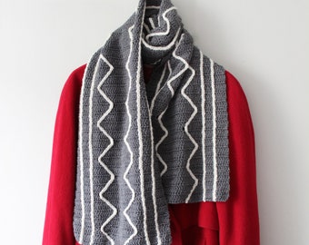 Crochet pattern for Zigzag two-tone scarf with surface design