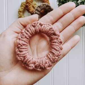 Minimalist Crochet Scrunchie Modern Scrunchie Crochet Hair Tie Crochet Hair Scrunchie image 2