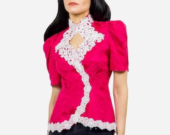Chemisier rose vintage à manches bouffantes, petite taille, col montant, chemisier en dentelle à ouverture large