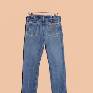 Straight Leg Medium Wash Denim Wrangler Jeans Size 34x34