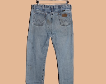 Wrangler Distresed Light Classic Jeans 34x34 Worn In Jeans Casual Everyday Pant Reworked Jeans