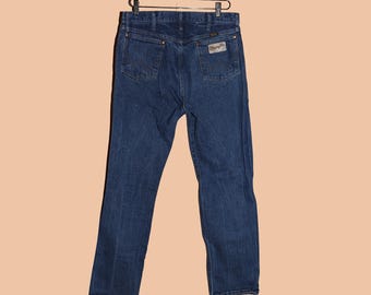 Wrangler Distressed Dark Classic Denim Jeans Size 34x34 Straight Leg Jeans Work