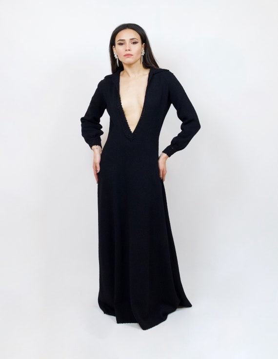 KNIT DEEP V Maxi Dress