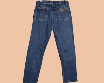 Wrangler Distressed Dark Classic-jeansbroek heren maat 34 x 34 rechte pijpen spijkerbroek