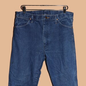 Wrangler Mens Cowboy Blue Jeans Size 34x34 Distressed Classic Denim Jeans Work Blue Jeans Straight Leg Relaxed Fit Denim Western Denim image 4