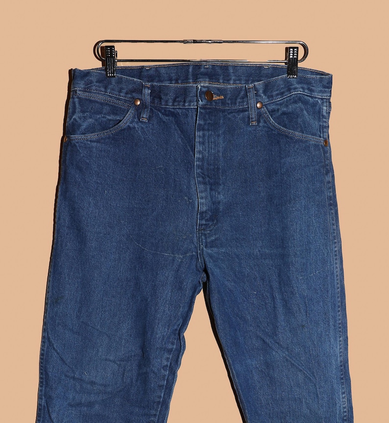 Wrangler Mens Cowboy Blue Jeans Size 34x34 Distressed Classic Denim Jeans Work Blue Jeans Straight Leg Relaxed Fit Denim Western Denim image 4