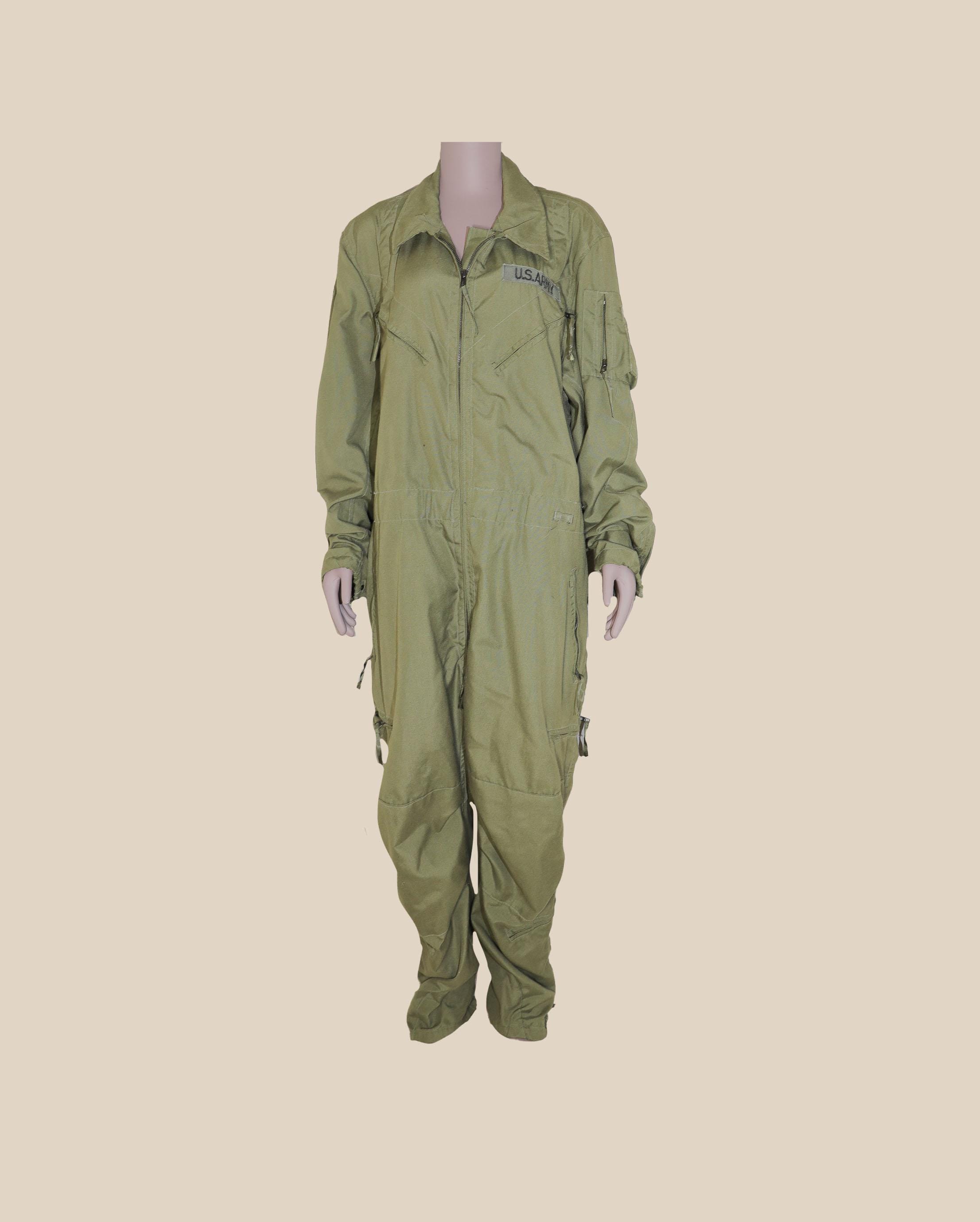 Vintage Unisex US Army Military Green Jumpsuit Size Large Fall