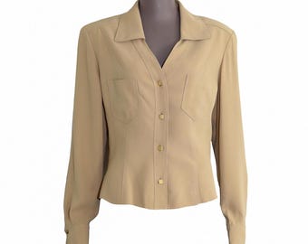 Blusa formal de manga larga color tostado de Dana Buchman de los años 80, elegante, para oficina, noche, con botones, ropa de trabajo profesional, blusas con cuello
