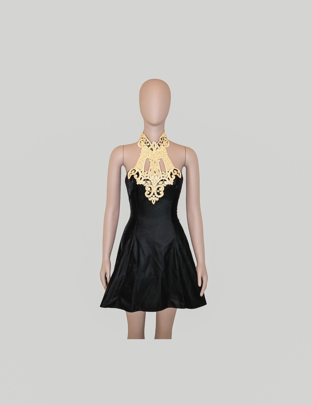 Vintage Jessica Mcclintock and Gunne Sax Black Gold Lace Halter