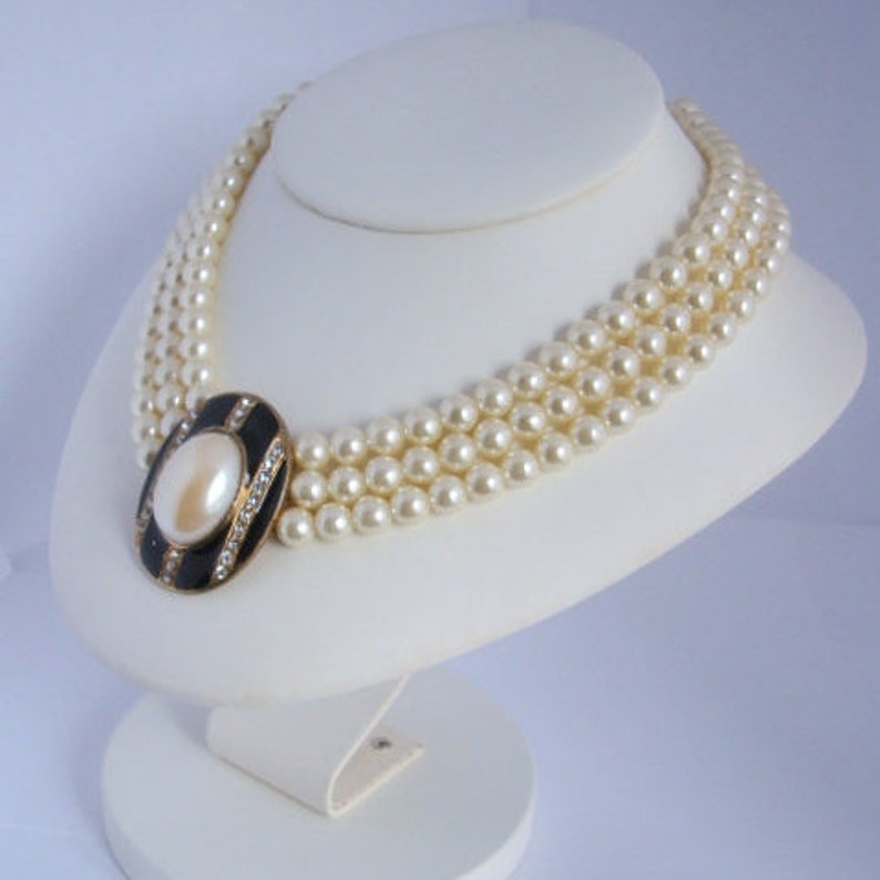 Mid-Century Vintage 3-Strand Faux Pearl Necklace and Black Enamel Pendant with Channel Rhinestones