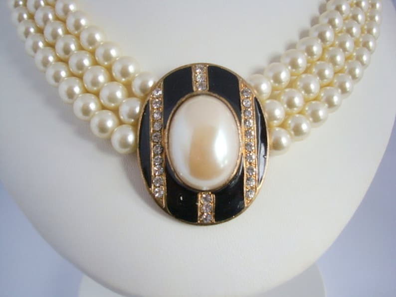 Mid-Century Vintage 3-Strand Faux Pearl Necklace and Black Enamel Pendant with Channel Rhinestones