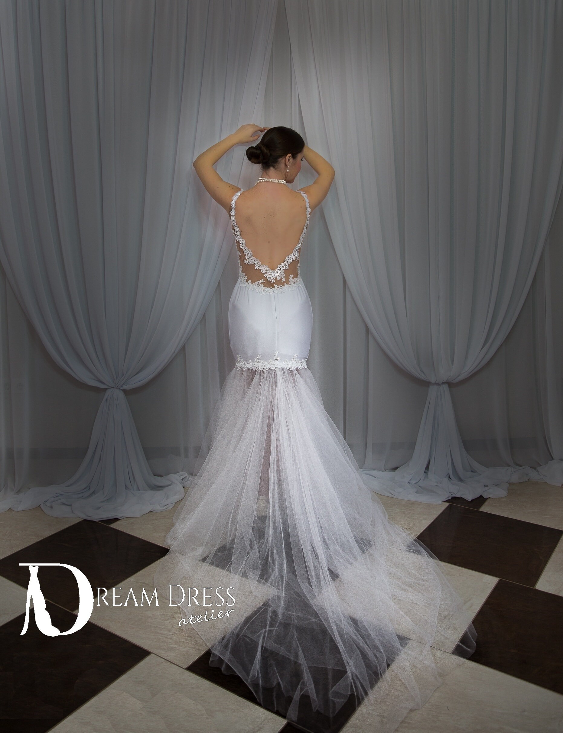 Open Back Mermaid Fitted Wedding Dresses Dramatic Bow main image 0
