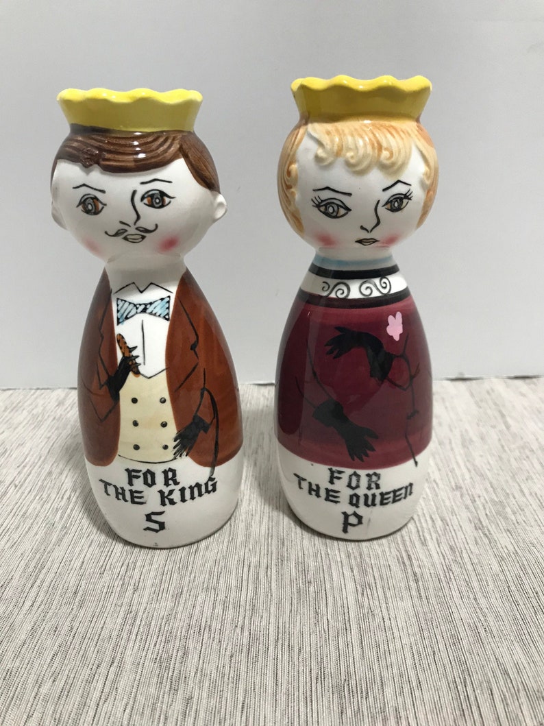 Vintage King and Queen Royal Couple Salt and Pepper Shakers Etsy