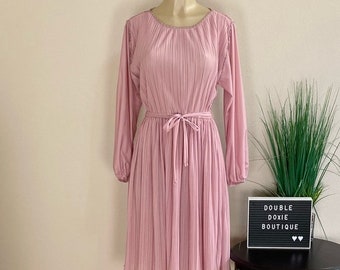 P.C.F. PETITES | Vintage Pink Pleated Midi Dress Sz M
