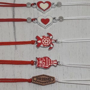 5 martenisas bracelet Martenitsa Bulgarian Marteniza Baba Marta Day march Handmade bracelet Rose Traditional Bulgarian Martenitsa