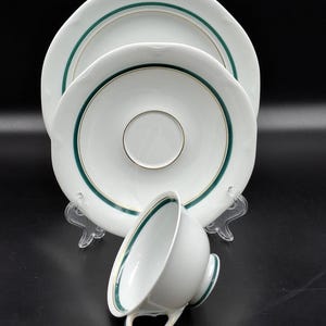 アンティーク マイセン B型磁器 カップ＆ソーサーセット 緑と重厚な