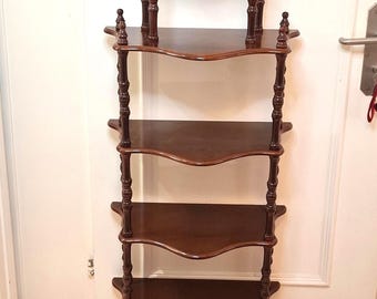 Vintage 5-våningars viktoriansk trä-etagere Whatnot-ställ - vågig designhylla H: 135 cm