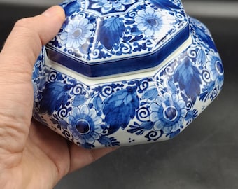 Vintage 1954 Royal Delft Blue & White Octagonal Lidded Jar / Trinket Box