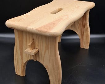 Handgefertigter Vintage Hocker aus schwedischem Kiefernholz, 60er Jahre skandinavischer Stil