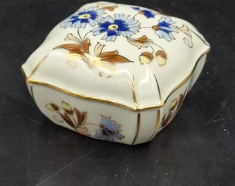 Vintage Zsolnay Hungary Hand Painted Porcelain Trinket Box Gold Gilt Floral Pécs