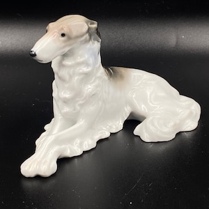 Vintage Porzellanfigur Germany, Metzler & Ortloff 1920s  lying Borzaya dog Excellent glossy porcelain