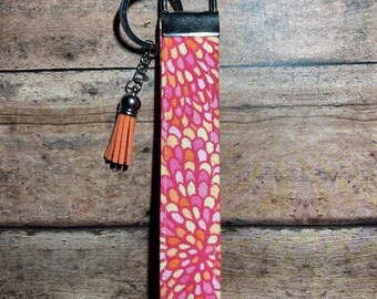 Pink Geometric Keychain Wristlet, Floral Fabric Key Fob, Key Fob, Wrist Keychain, Keychain for Women, Wrist Lanyard