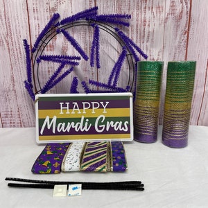 Mardi gras wreath kit, diy wreath kit for mardi gras, wreath diy kit, wreath kit for crafters, wreath making kit
