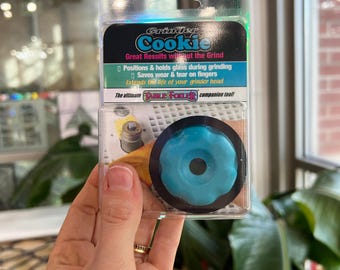 Grinder Cookie: Finger-Saving Grinder Tool