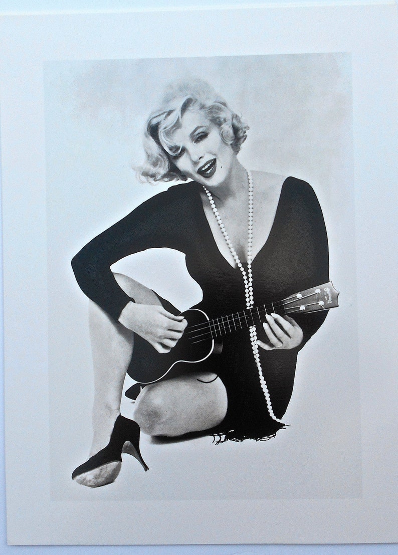 Marilyn Monroe Vintage Photo Reprint 16x12 New Old Stock Marilyn Monroe Vintage Photo Reprint 16x12 New Old Stock