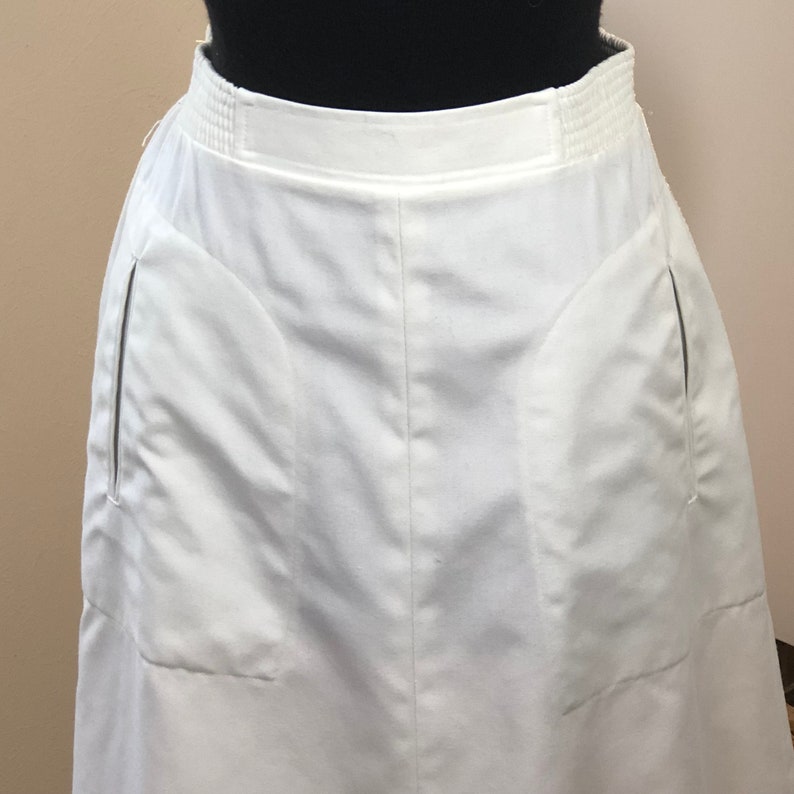 Vintage 1970s 1980s Koret of California White Midi True Wrap Skirt w/ elastic side waist, cotton blend, pockets, size 10 image 4