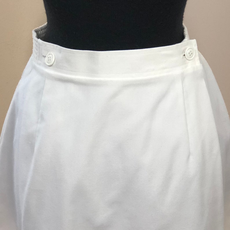 Vintage 1970s 1980s Koret of California White Midi True Wrap Skirt w/ elastic side waist, cotton blend, pockets, size 10 image 6