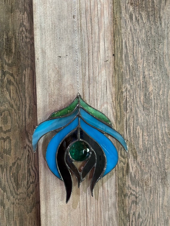 Peacock Feather Ornament - Raw Wood Peacock Feather Ornament - Raw Wood