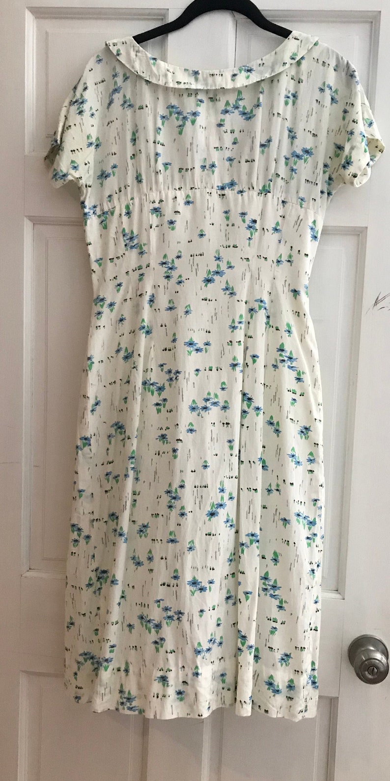 Vintage VTG 1950s 1960s Novelty Floral White Dress Zipper 29 Waist Sz SM