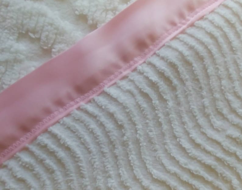 19 x 18.5 Luscious Pinks Vintage Chenille BabyToddler Lovey Security Blanket Mini Blanket