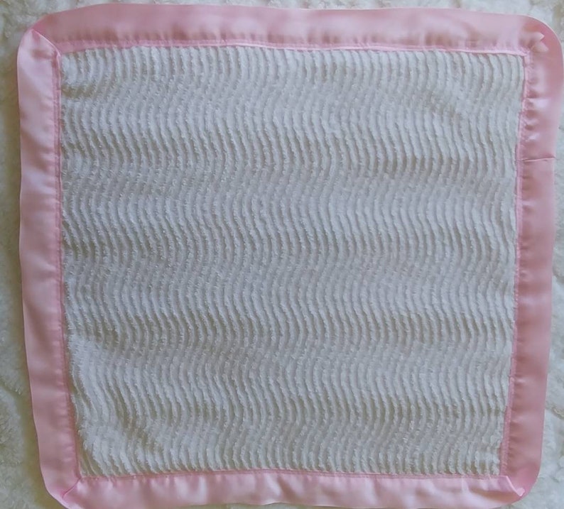 19 x 18.5 Luscious Pinks Vintage Chenille BabyToddler Lovey Security Blanket Mini Blanket