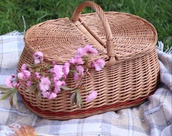 Unused Early Cath Kidston 2 Person Picnic Basket Complete With 2 Sandwich Boxes Plates Cutlery Napkins Plastic Tumblers Salt Pepper Pots Etsy India