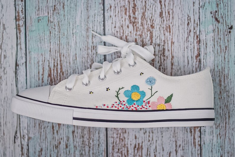 Embroidered Canvas Shoes image 6